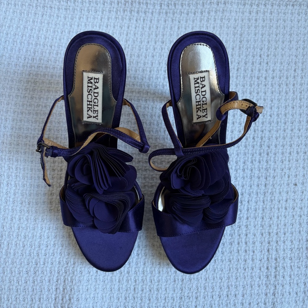 Badgley Mischka Deep Purple Heels with Floral Accent - Picture 6 of 6